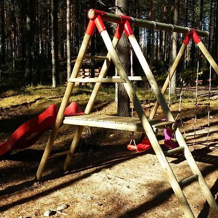 Semesterbostad Kettu Holl