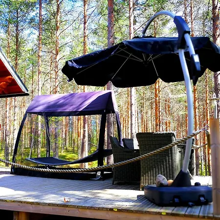 Semesterbostad Kettu Holl